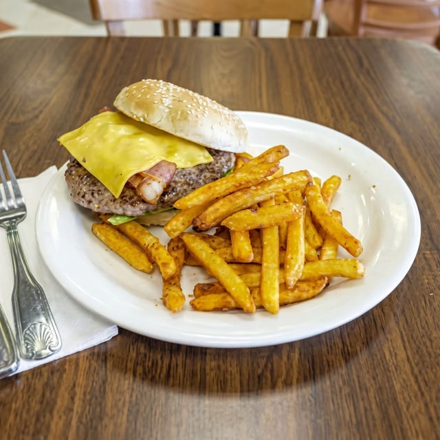 Bacon Cheeseburger.
