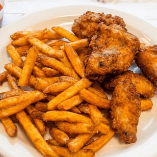 8 Chicken Wings